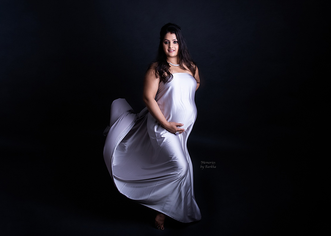 Maternity Photoshoot in Delhi testimonial 4